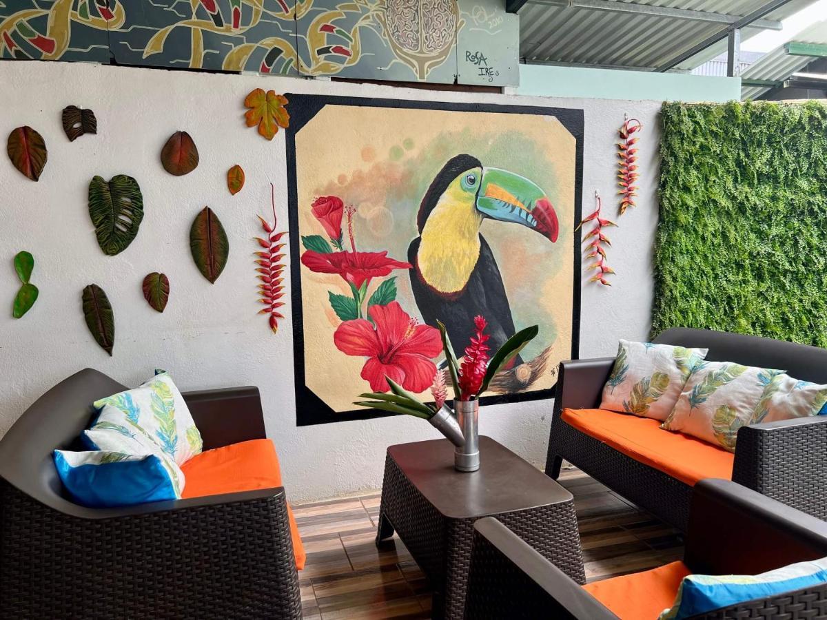 Tucan Hotel Увита Екстериор снимка